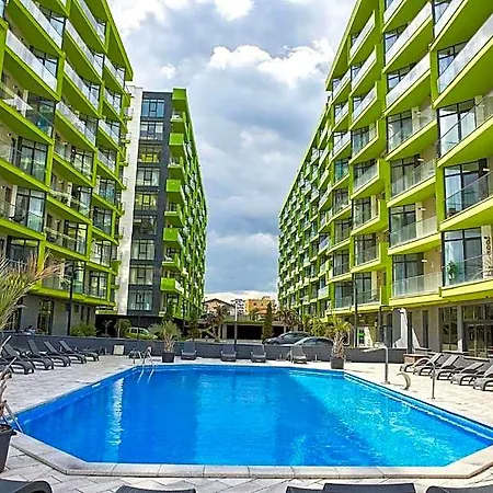 Indigo Alezzi Pool & Aparthotel