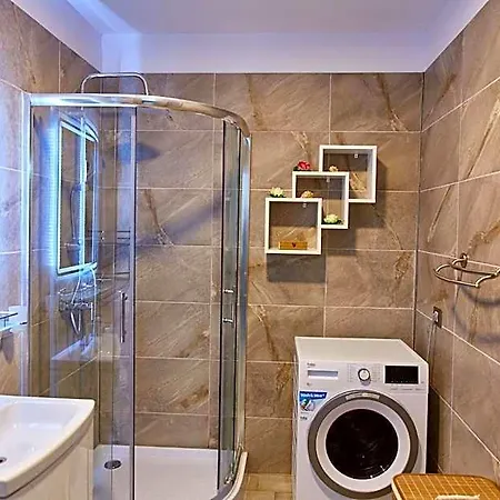 Hotel Indigo Alezzi Pool & 3*
