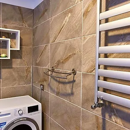 Indigo Alezzi Pool & Aparthotel 3*